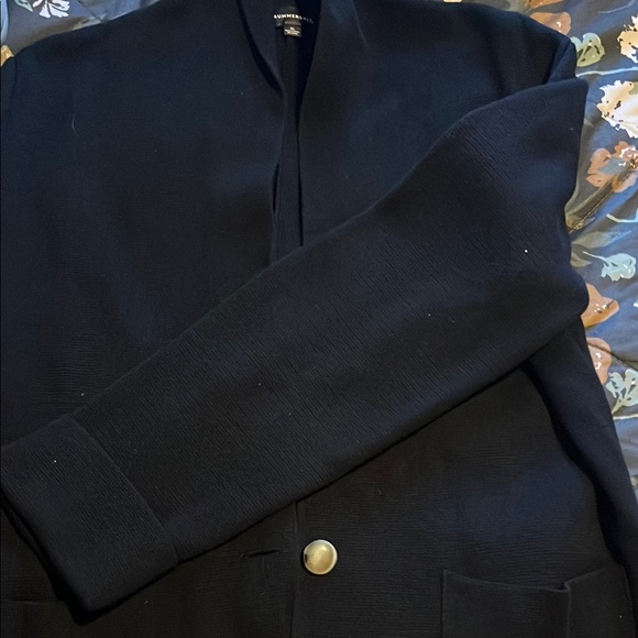 The ribbed sweater blazer! - Picture 3 of 7